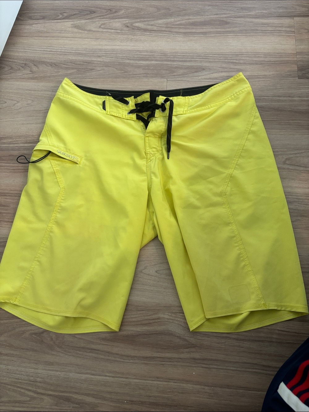 Quiksilver Men's Yellow Swim Trunks - Classic Boardshorts
